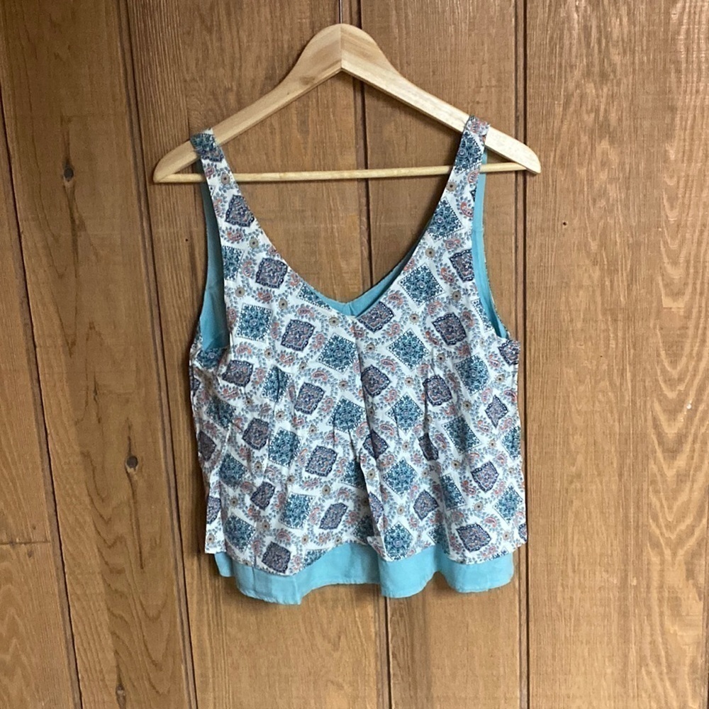 Hollister tiered cropped bohemian tank top 100% v soft silky viscose‎ size S NWT
